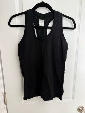 Athleta racer back tank top in black